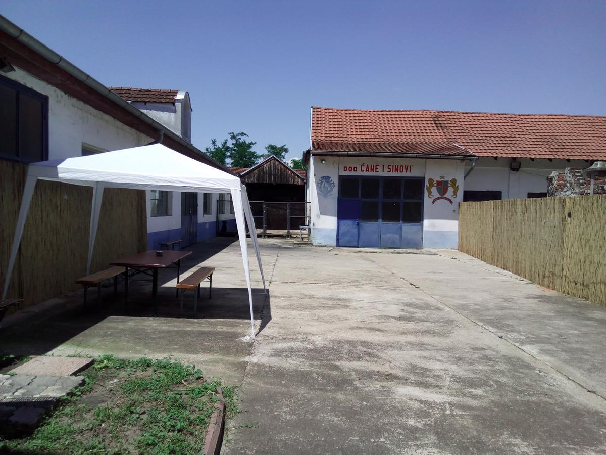 Guest House Cane Smestaj Bela Crkva  Exterior foto